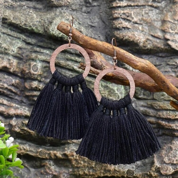 2/$10 NEW! Bohemian Tassel Drop Earrings Cute Boho Beach - Picture 3 of 6